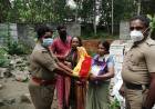 சமூக பணியில் அசத்தும் கொல்லங்கோடு காவல் நிலைய ஆய்வாளர் மகாலெட்சுமி...