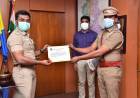 குற்றவாளிகளை பிடித்த காவலர்களை நேரில் அழைத்து பாராட்டிய கோவை மாவட்ட காவல்கண்காணிப்பாளர் செல்வநாகரத்தினம் இ.கா.ப., 