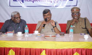 துணை ஆணையர்  ஸ்வாமிநாதன் தலைமையில்போக்குவரத்து  விழிப்புணர்வு...