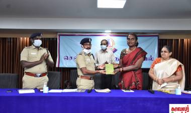 முனைவர் ஜெ.லோகநாதன் இ.கா.ப. தலைமையில்  திருநங்கைகள் உடன் விழிப்புணர்வு கலந்தாய்வு கூட்டம் நடைபெற்றது...