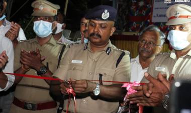 கோவை மாநகர காவல் ஆணையர் V.பாலகிருஷ்ணன் IPS., அவர்கள் லட்சுமி மில் சந்திப்பில் Pedestrian Crossing Marking வசதி மக்கள் பயன்பாட்டிற்காக திறந்துவைத்தார்...
