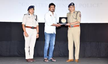 அமைச்சர் உதயநிதி ஸ்டாலின் சங்கர் ஜிவால், இ.கா.ப அவர்கள் முன்னிலையில் “Drive Against Drugs‘‘ குறும்படம் போட்டியில் வெற்றி பெற்ற நபர்களுக்கு பரிசுகள் வழங்கினார்...