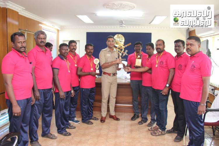விளையாட்டுப் போட்டியில் முதல் இடத்தை பிடித்த தூத்துக்குடி காவல்துறையினர்...