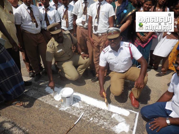 வள்ளியூர் அருகே சாலை விழிப்புணர்வு நிகழ்ச்சி...