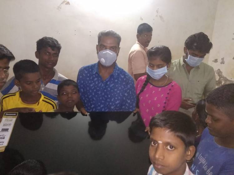 வெம்பக்கோட்டை  காவல் ஆய்வாளர்  பாலாஜி சிபியோ உண்டு உறைவிட பள்ளி குழந்தைகளின் கல்வி நலனில்  அக்கறை...