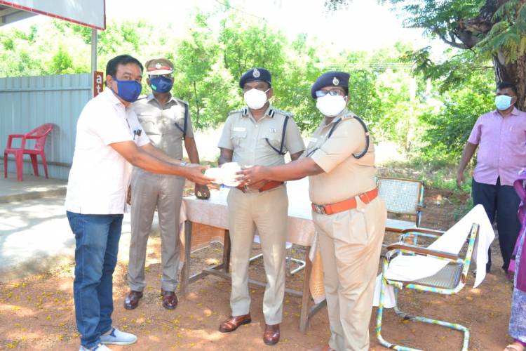 பத்திரிகை துறையினருக்கு கொரோனா தடுப்பு உபகரணங்கள் வழங்கிய திண்டுக்கல் மாவட்ட காவல்துறை...