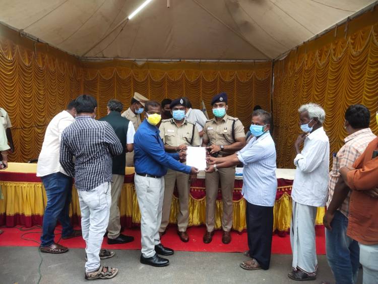 கோவை மாவட்டக் காவல் கண்காணிப்பாளர் செல்வநாகரத்தினம் இ.கா.ப., பொதுமக்களுக்கு அறிவுரை...
