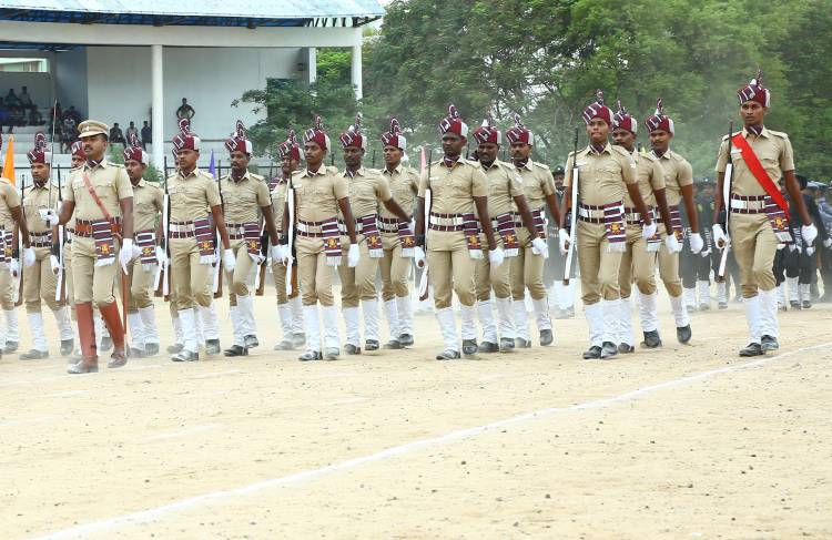 காவல் நிலையமா!  கருணை இல்லமா!!  கண்ணீரில் காவலர்கள் !!!