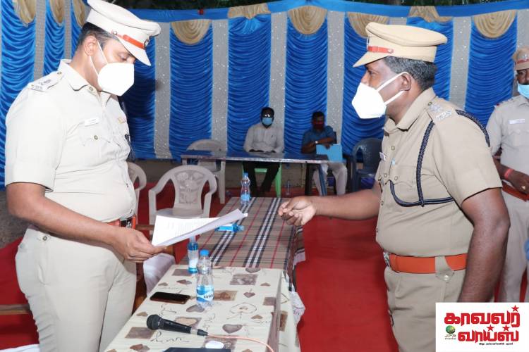 மதுரை​​​​​​​ மாவட்ட காவல் கண்காணிப்பாளர்  V.பாஸ்கரன் அவர்கள் தலைமையில் காவலர் குறை தீர்ப்பு முகாம்...  